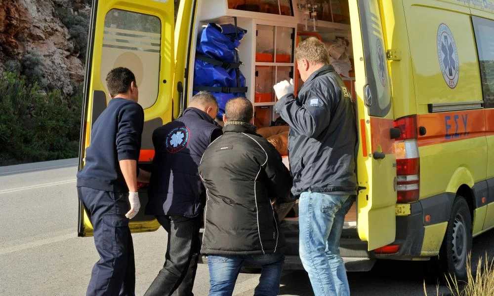Τραγωδία στα Λεχαινά: 5χρονο παιδί που παρασύρθηκε από αυτοκίνητο